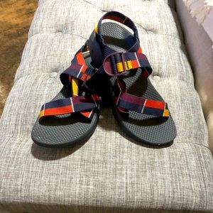 Women’s Gorgeous pair of Chaco sandals